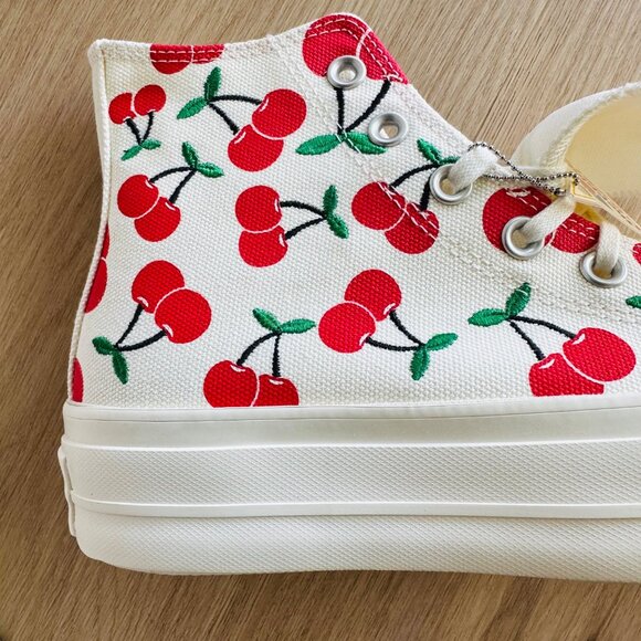 ✨Converse Chuck Taylor All Star Lift Platform Sz 7 Womens Shoes Cherries A08096C - Picture 6 of 9